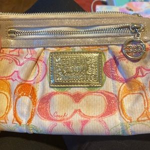 Limited edition Poppy Coach handbag, dirty but good condition. Authentic.